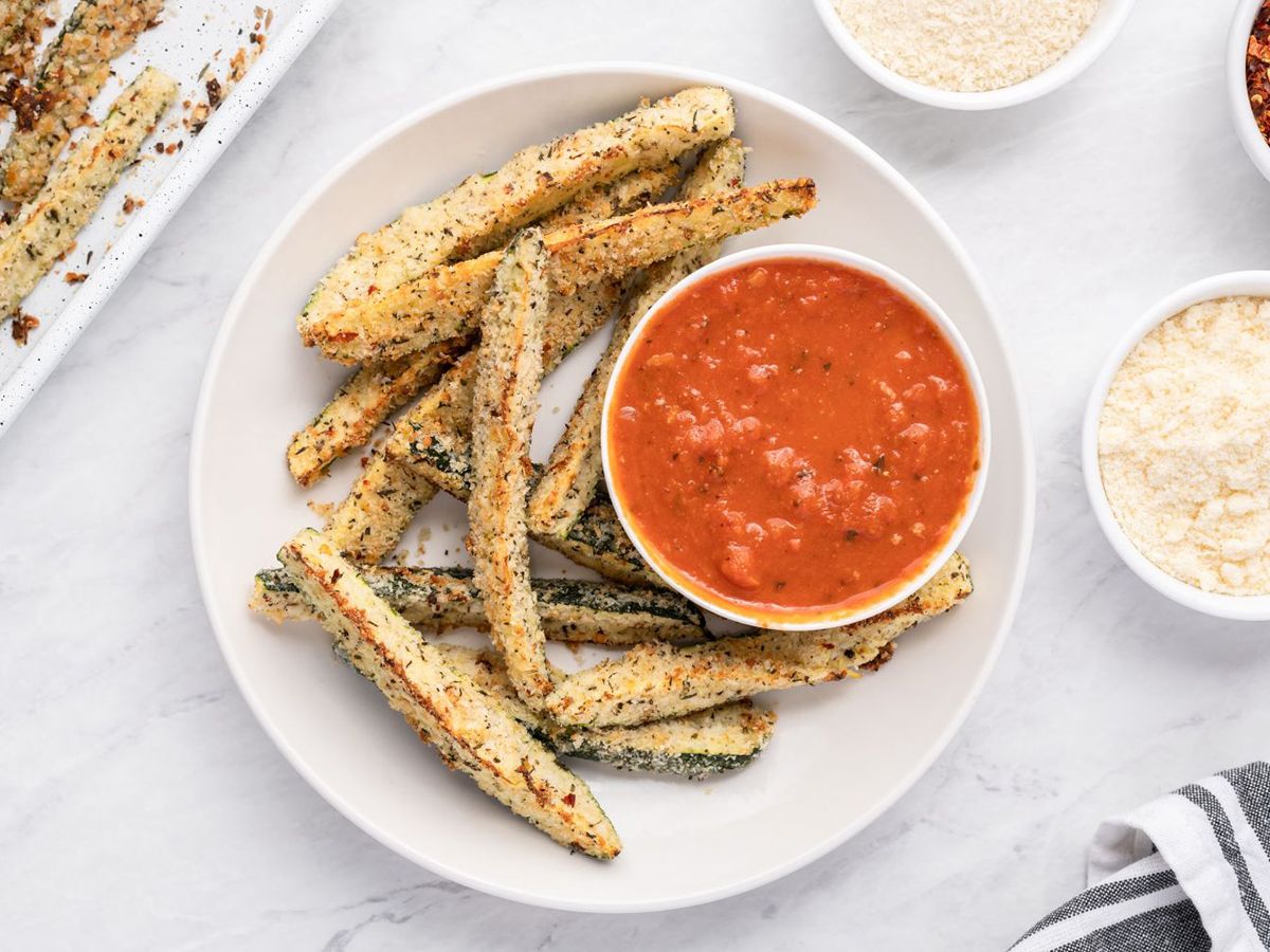 Parmesan Zucchini Fries with Marinara Sauce